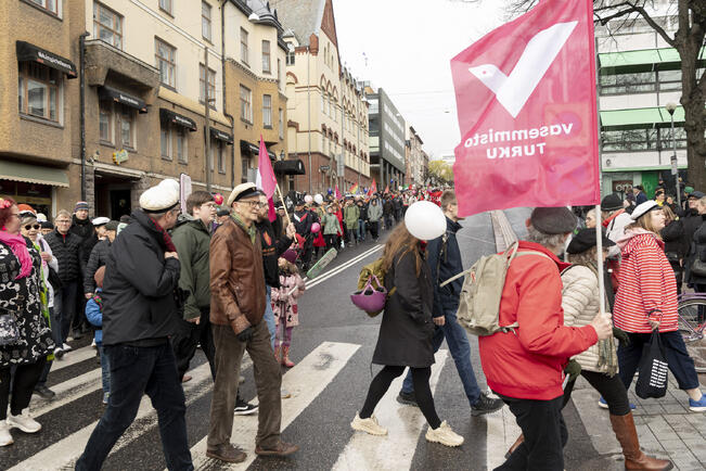 Vasemmistoliitto ja SDp marssivat tänä vappuna Turussa yhdessä ensimmäistä kertaa vuosikymmeniin.