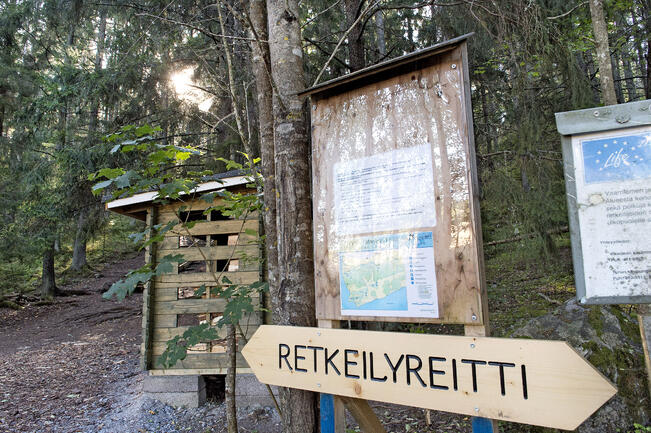 Vaarniemen luontopolun taukopaikan käymälä puretaan syksyn aikana.