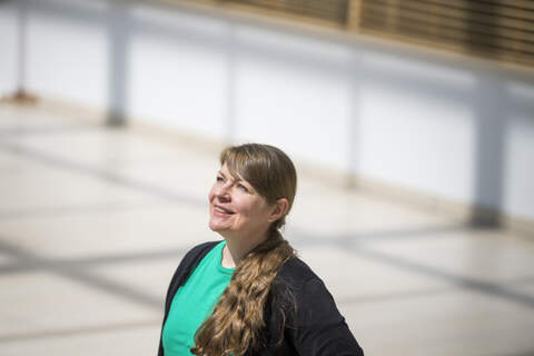 Niina Alho on tutustunut myös politiikan kautta kaimoihin.