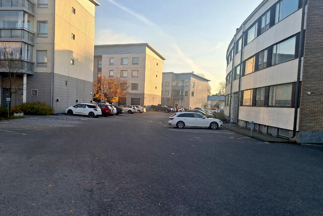 Pyrkivänkuja sijaitsee urheiluseuran perinteisellä vahvalla alueella Raunistulassa.